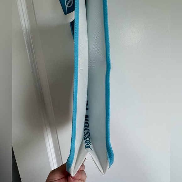 Never Used. P’tula Small Reusable Bag - Picture 3 of 4